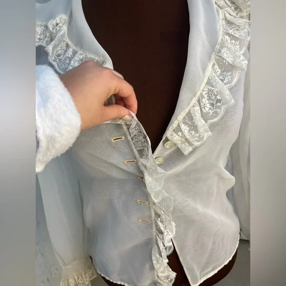 Vintage Oscar De La Renta Union Made Ruffle Lace Blouse 8 - Picture 4 of 9